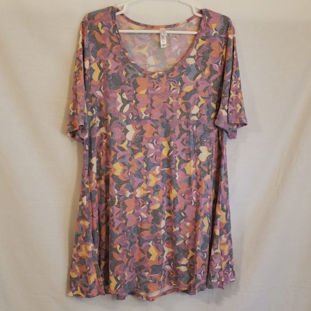Lularoe perfect tee